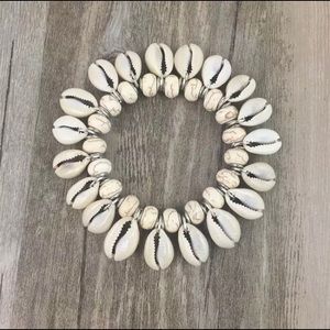 Sea shell charm bracelet